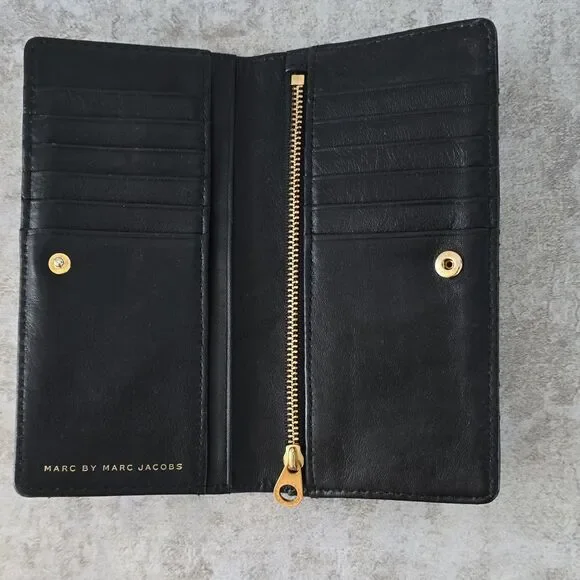 Marc by Marc Jacobs Quilted Black Folding Wallet for Women Logo Zipper - Picture 9 of 14